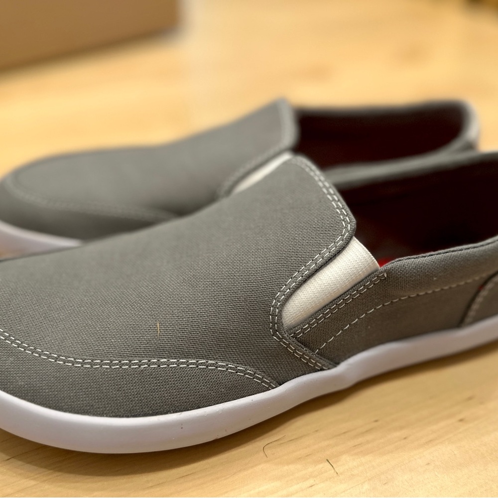 Splay Gray Slip-On Barefoot/Minimalist Canvas Shoes W10/M8